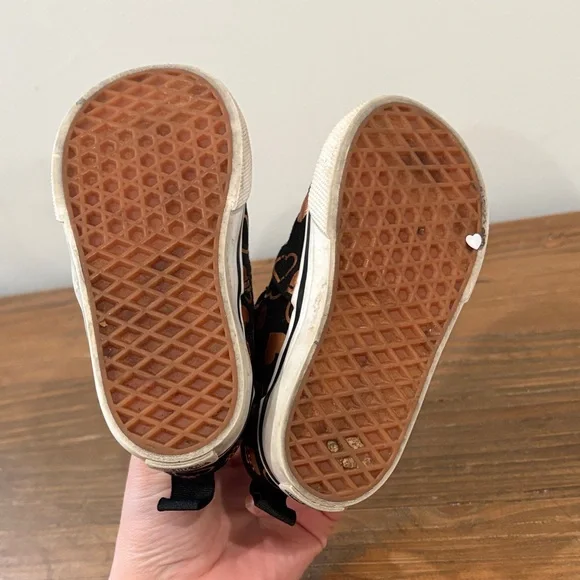 Vans Black and Gold Hearts Toddler Girl Sneakers - Picture 4 of 5